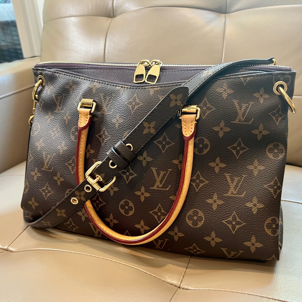 Gone x Louis Vuitton Pallas MM shoulder bag NM - Picture 1 of 16